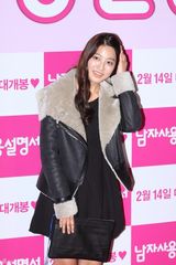 高清组图：朴有天金素贤等亮相李诗英新片试映