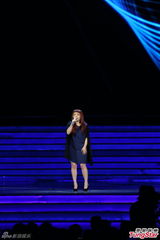 组图：徐佳莹牵手曹格 创作型歌手互飚实力