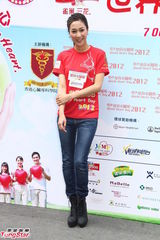 组图：关心妍不打美容针 薛家燕闻惠天赐噩耗难过