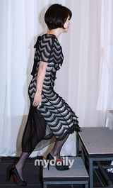 组图：SJ晟敏宣传《President》 王智慧大红裙抢镜