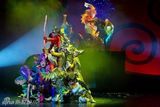幻灯图：中国儿艺《太阳鸟》彩排 赢小观众尖叫喝彩