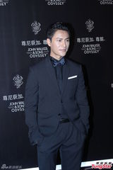 组图：范冰冰期待与陈坤合作 问及新恋情直接开溜