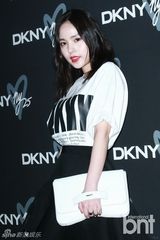 组图：CNBLUE丁一宇池诚等潮装为时尚品牌站台