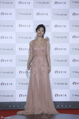 独家高清：群星闪耀大钟奖红毯 俊男靓女秒菲林