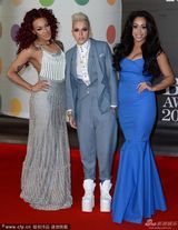 组图：2013全英音乐奖女星红毯竞艳