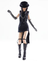 幻灯图：周迅年度封面大盘点 独特魅力成时尚新宠