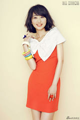 组图：孙耀琦曝光白领风写真 清新亮丽知性美