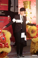 组图：林俊杰大方对Hebe示爱 为其写歌盼有合作