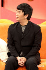 高清组图：含笑做客《lady呱呱》 吸毒已成往事