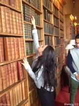 组图：王力宏娇妻生活照曝光 长发披肩知性俏皮