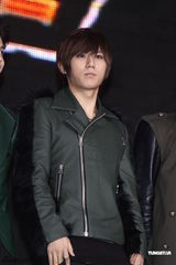 高清图：韩国五大组合天团开唱 SJ压轴掀高潮 