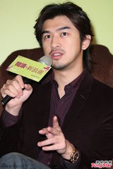 组图：陈柏霖挺身护花 斥责女友私密照披露者