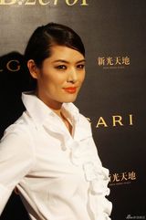 高清图：马艳丽飒爽亮相 展现高雅QUEEN气质