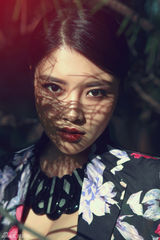 组图：女星徐冬冬演绎复古女郎