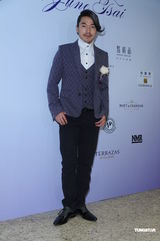 组图：六月李易完婚 李威林依晨担任伴郎伴娘