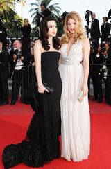 幻灯：范冰冰与杜晨-科洛斯同台 东西双姝竞艳红毯