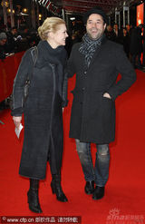 幻灯：《哈根盒子广场》首映 约根-沃格尔光头锃亮