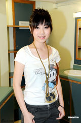 组图：周丽淇等众明星为《YES 20音乐会》献唱