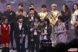 组图：2012新城劲爆颁奖 陈奕迅容祖儿等集体登台