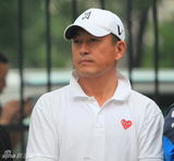 组图：王志飞《留守男人》变身成功地产商