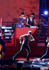 组图：好声音巡演澳门站 李代沫平安张玮齐聚