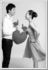 组图：董洁潘粤明昔日羡煞旁人的恩爱瞬间