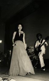 组图：邓丽君气质写真 娇俏少女蜕变巨星