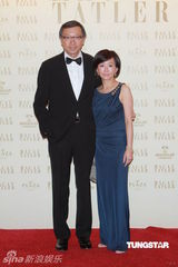 组图：周年舞会晚宴开幕 赌王多位家人亮相捧场