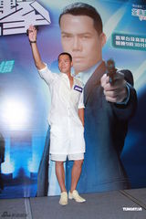 组图：《潜行狙击》宣传 黄宗泽胡须被徐子珊嫌弃