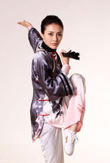 组图：功夫女孩王滢写真秀太极英姿飒爽