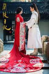 组图：《兰陵王妃》曝大婚照 张含韵披古装嫁衣