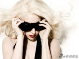 幻灯图集：Lady Gaga杂志写真 肉色内衣登封面 