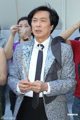 组图：猪哥亮开新节目搭档苗可丽 喊话希望全家团圆