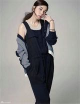 高清图：韩星金荷娜时尚写真 文艺风展淡雅气质