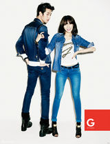 组图：4minute泫雅搭男模拍写真 变牛仔潮女