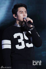 组图：2AM与MBLAQ等唱响炫动韩风演唱会