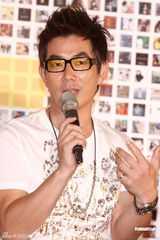 组图：滚石30周年演唱会启动 四大班长勇接苦差事