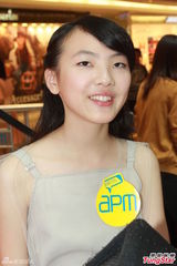 组图：童音豆豆中秋赴港 分享英国伦敦之行