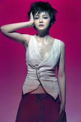 幻灯图集：《全城热恋》热映 夏永康为三主演拍写真