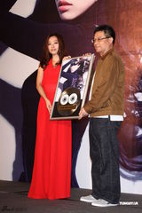 组图：张靓颖宣传新专辑《改变》 红衣胜火性感美艳