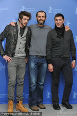 幻灯图集：《如何结束夏天》记者会 俄罗斯型男斗帅