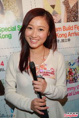 组图：黄美棋获郭富城微博关注 传儿时合照回礼