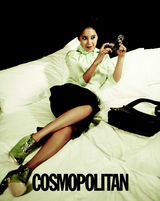 组图：韩国情侣明星白智英郑锡元拍写真秀恩爱