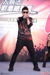 组图：潘玮柏帅气亮相 呼吁大家远离毒品