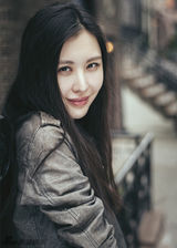 组图：田朴珺首曝清新生活照 笑容温暖眉眼妩媚