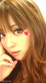 幻灯图集：日本人气美女佐佐木希生活照集锦