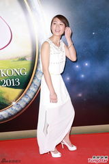 组图：港姐选拔二轮佳丽彩妆亮相变白富美