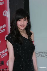 高清图：《得闲炒饭》首映 吴君如周慧敏亲密现身