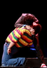 组图：话剧版《非诚勿扰》首演 潘长江巩汉林助阵