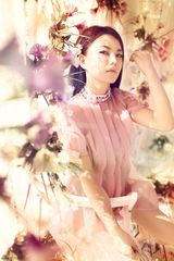 组图：李湘繁花写真秀瘦身成果 确认调入深圳台